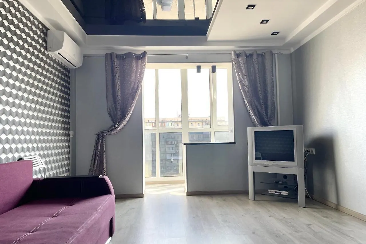 Двокімнатна На Оболоні Біля Дрім-Тауна Kyiv Apartment